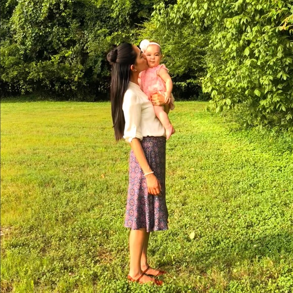 Meet your Posher, Lisa - Picture 1 of 1